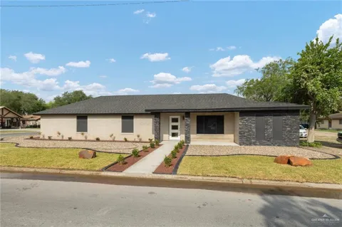 200 W 1st Street