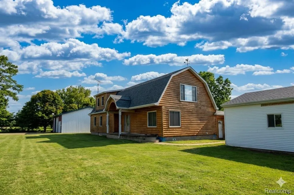 2568 Valentine Road Mayfield Township, MI 48446