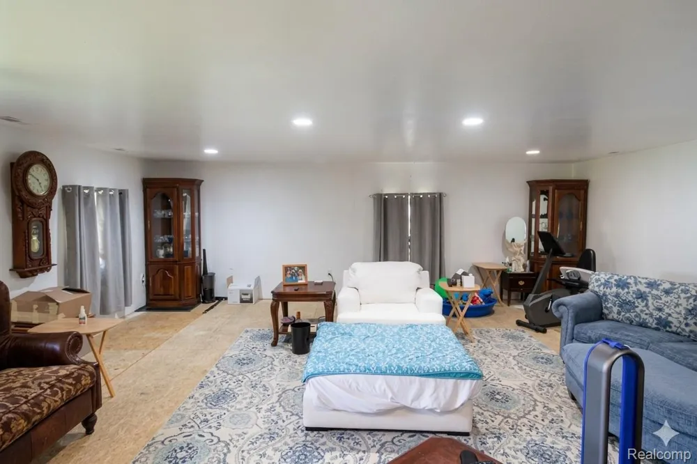 2568 Valentine Road Mayfield Township, MI 48446