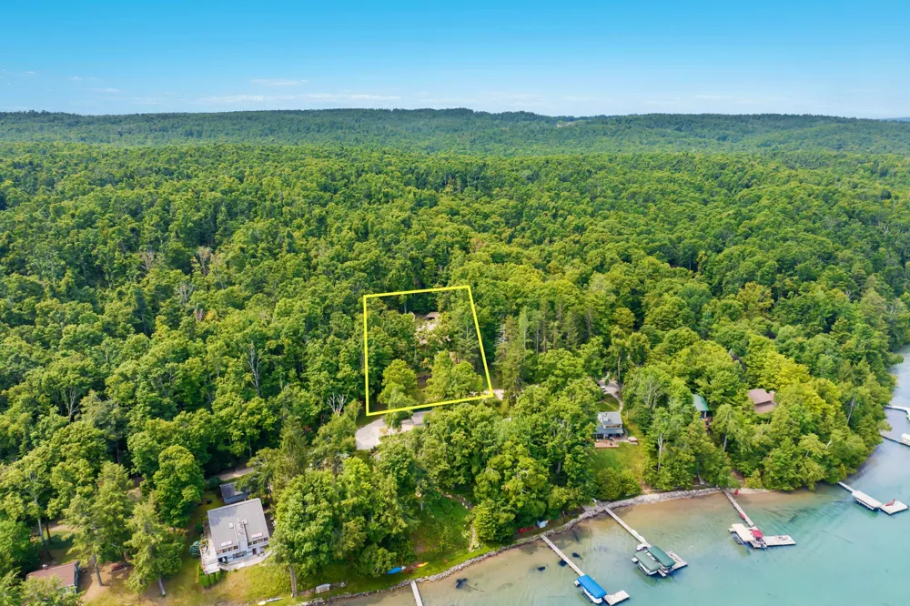 1548 Sunterra Trail Boyne City City, MI 49712