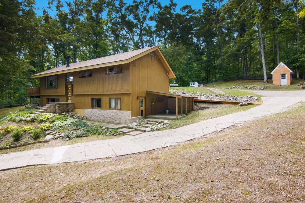 1548 Sunterra Trail Boyne City City, MI 49712