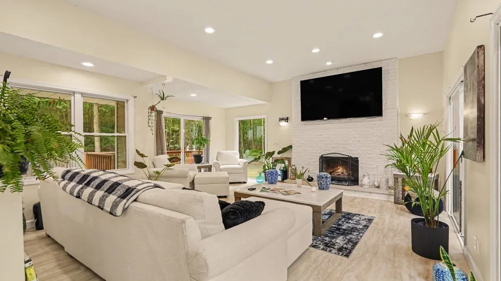 760 Hiawatha Drive Deerfield Township, MI 48858