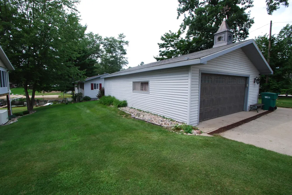 3276 Comanche Trail Mills Township, MI 48661