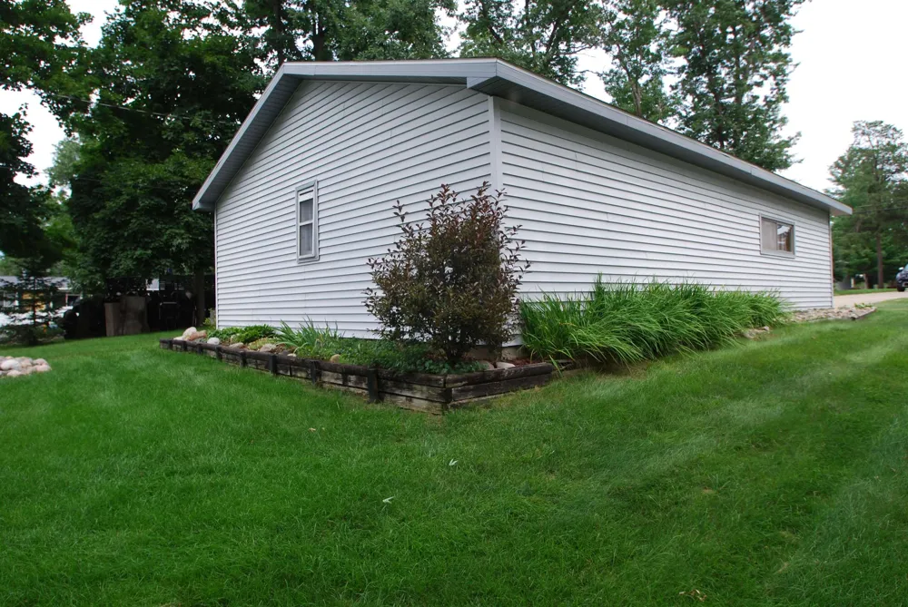 3276 Comanche Trail Mills Township, MI 48661