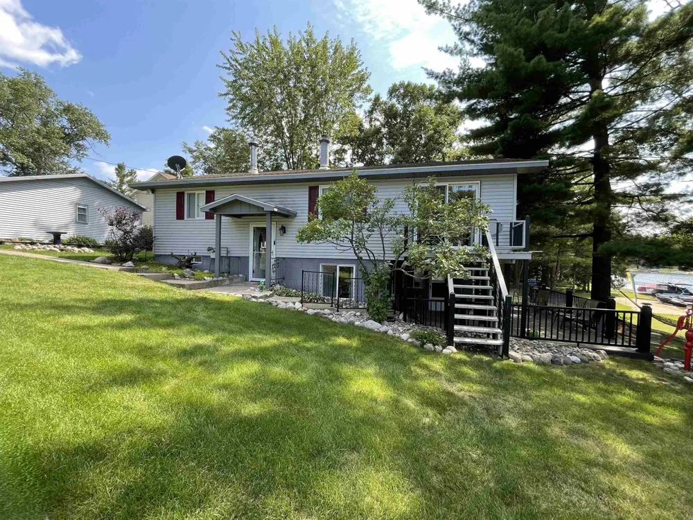 3276 Comanche Trail Mills Township, MI 48661