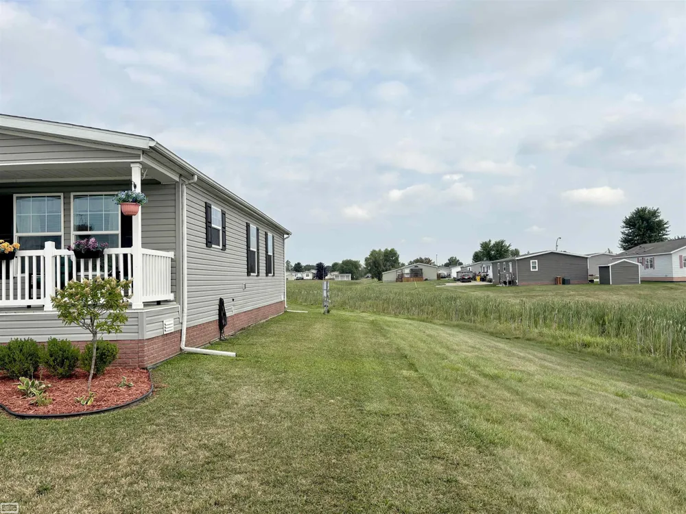 33414 Oak Court Lenox Township, MI 48048
