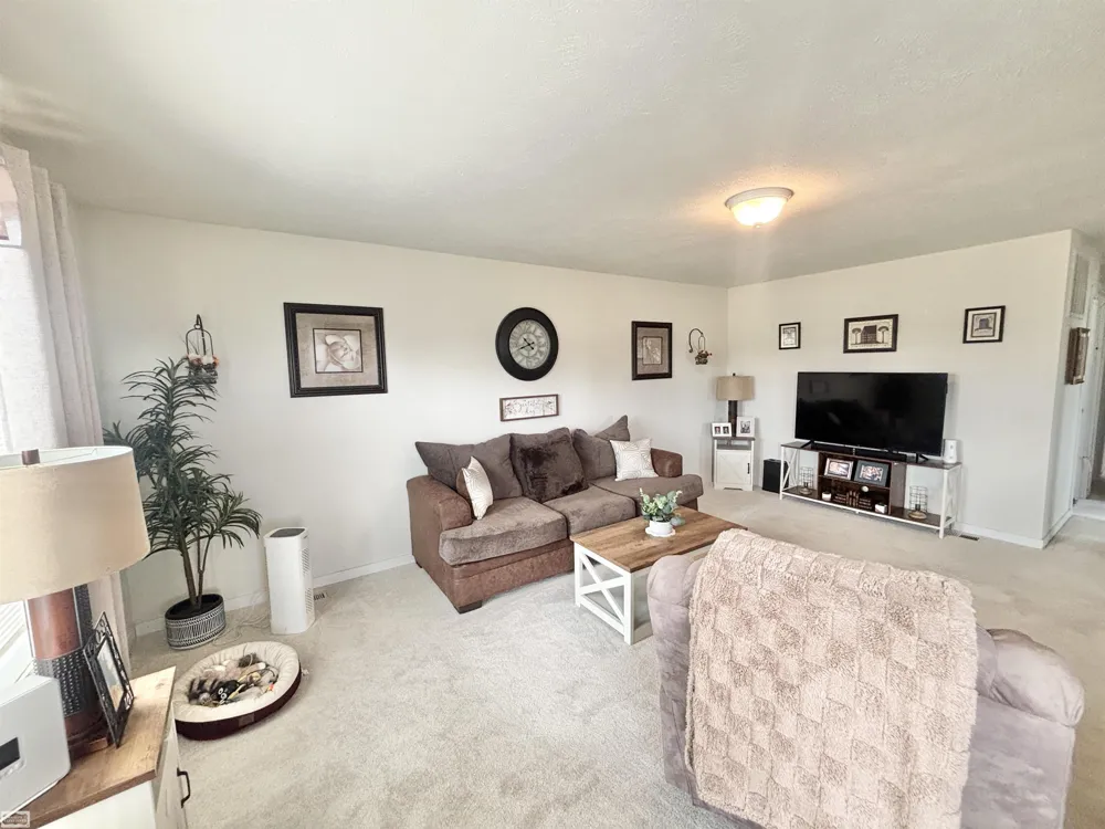 33414 Oak Court Lenox Township, MI 48048