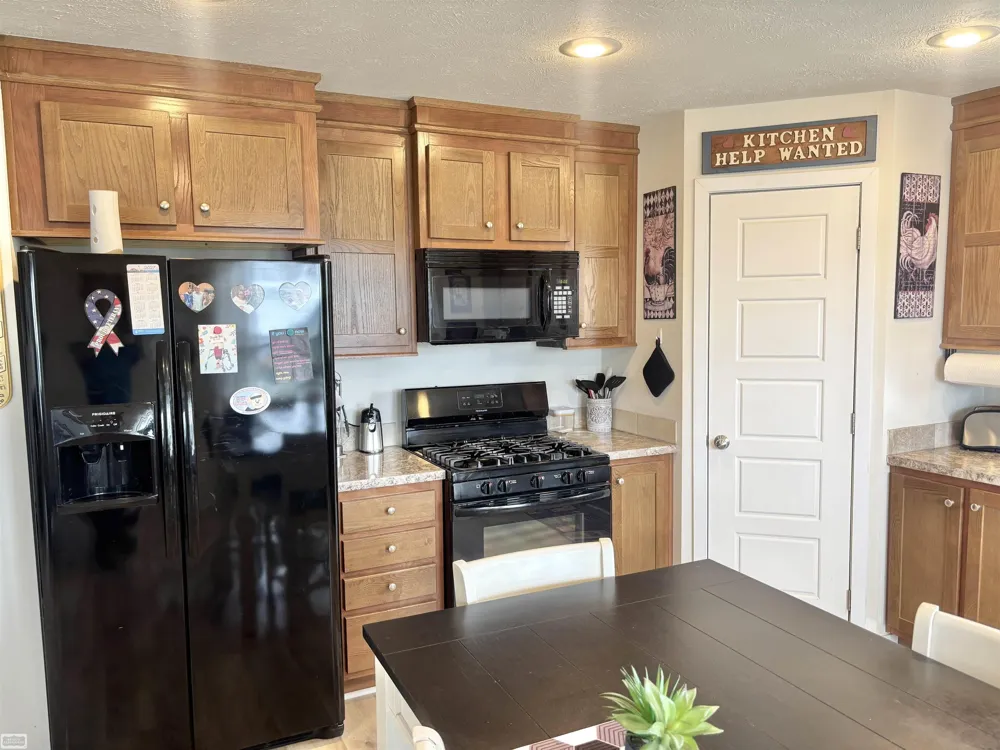 33414 Oak Court Lenox Township, MI 48048