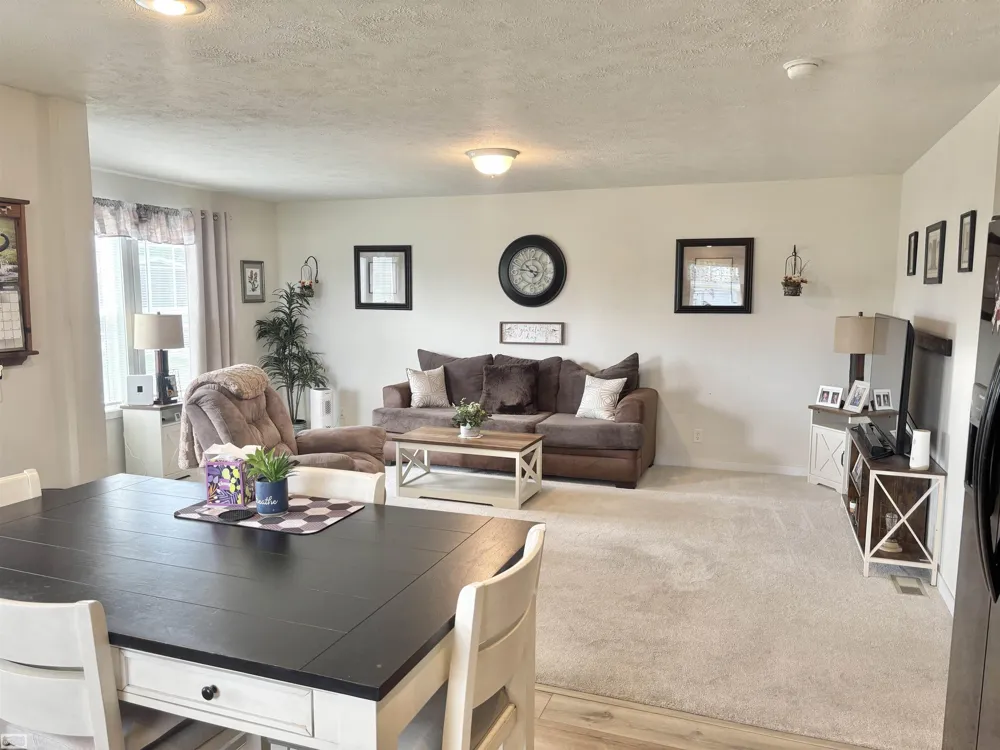 33414 Oak Court Lenox Township, MI 48048
