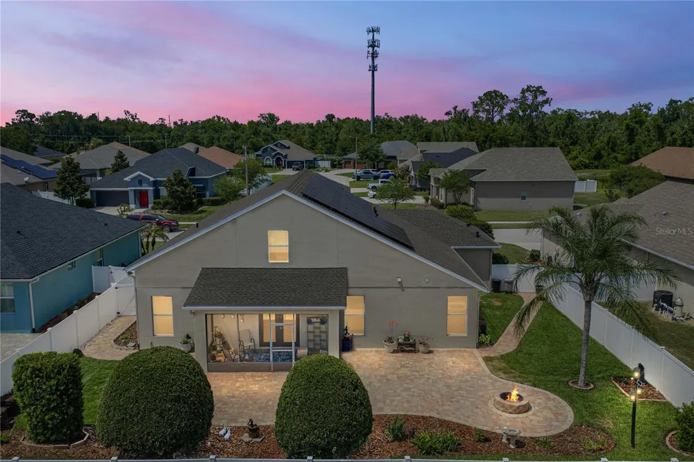 1713 VIA PALERMO STREET Plant City, FL 33566