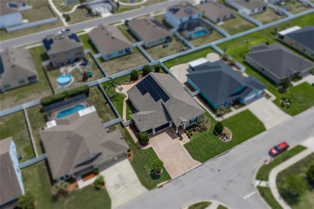 1713 VIA PALERMO STREET Plant City, FL 33566