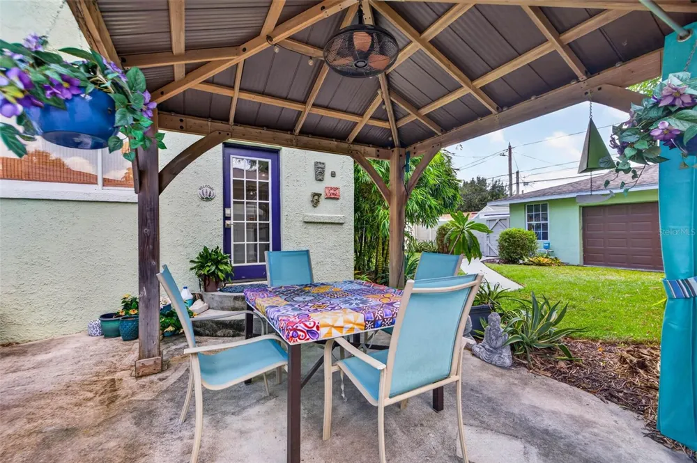 736 30TH AVENUE St Petersburg, FL 33704