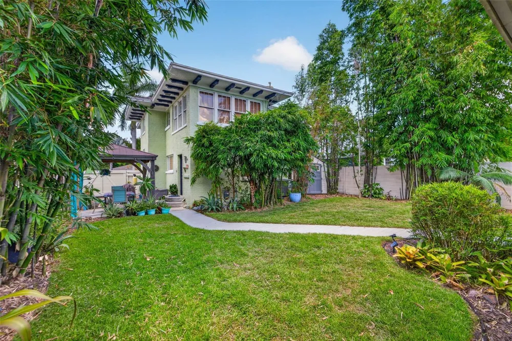 736 30TH AVENUE St Petersburg, FL 33704