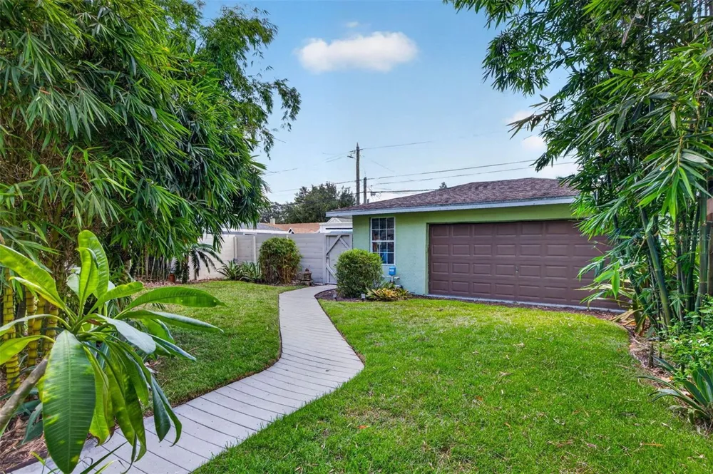 736 30TH AVENUE St Petersburg, FL 33704