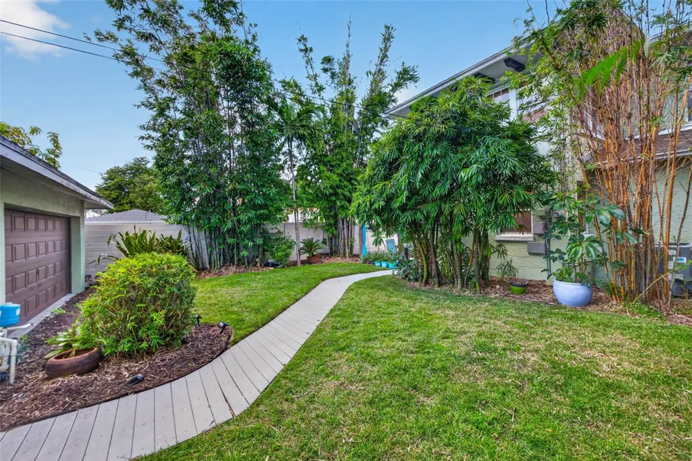 736 30TH AVENUE St Petersburg, FL 33704