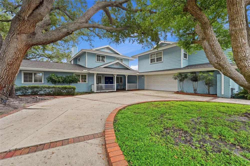 1211 61ST STREET NW Bradenton, FL 34209