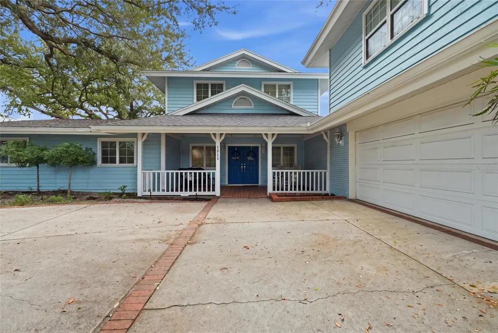1211 61ST STREET NW Bradenton, FL 34209