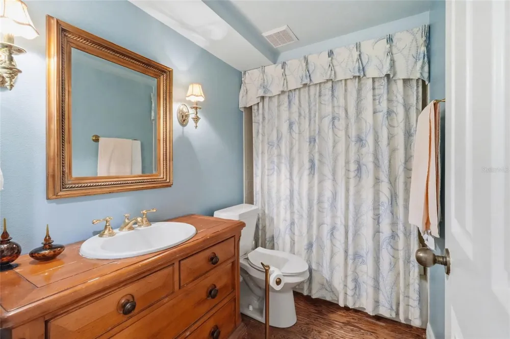 1211 61ST STREET NW Bradenton, FL 34209