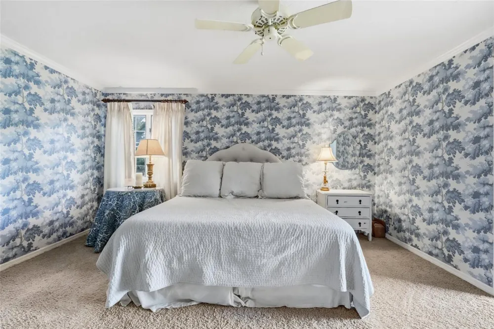 1211 61ST STREET NW Bradenton, FL 34209