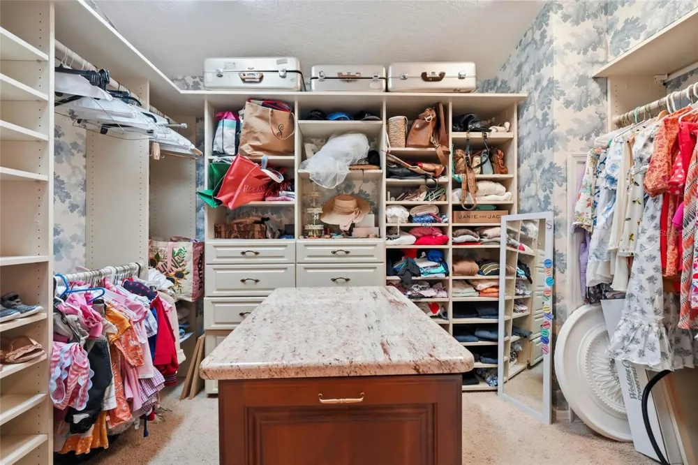 1211 61ST STREET NW Bradenton, FL 34209
