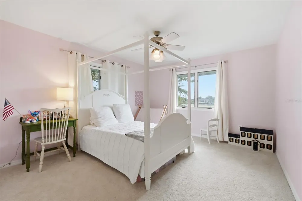 1211 61ST STREET NW Bradenton, FL 34209