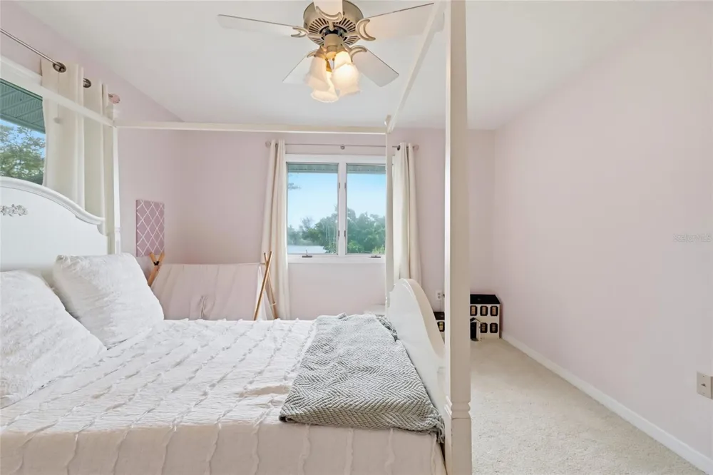 1211 61ST STREET NW Bradenton, FL 34209