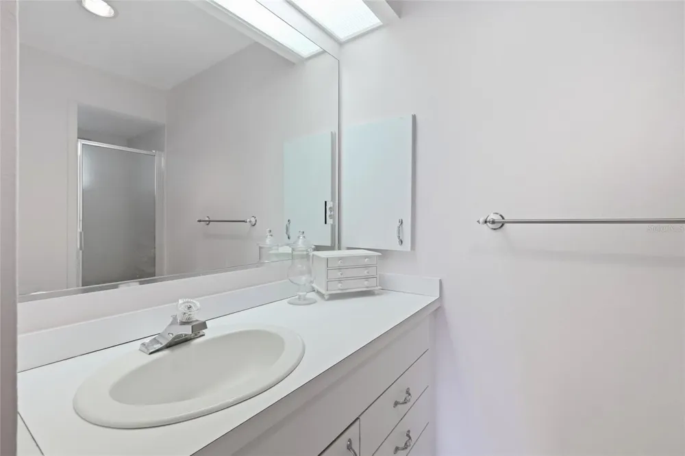 1211 61ST STREET NW Bradenton, FL 34209