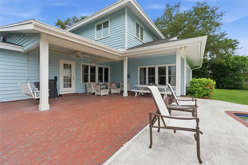 1211 61ST STREET NW Bradenton, FL 34209