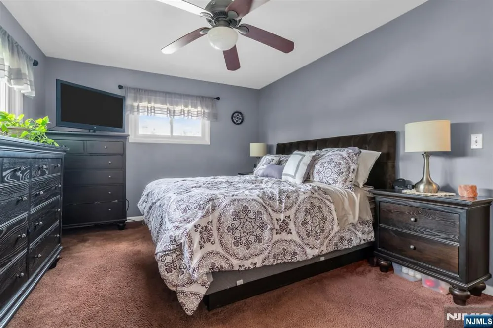 10 Overlook Avenue Emerson, NJ 07630