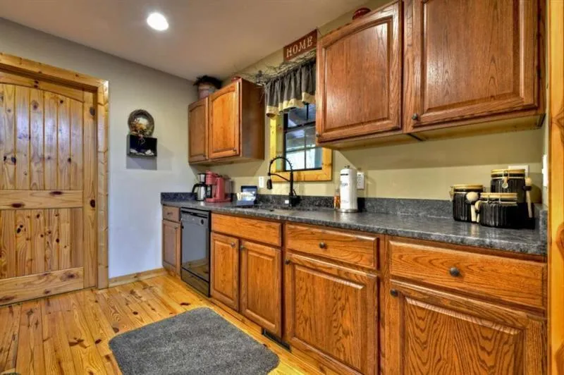 67 Lakeshore Drive Blairsville, GA 30512