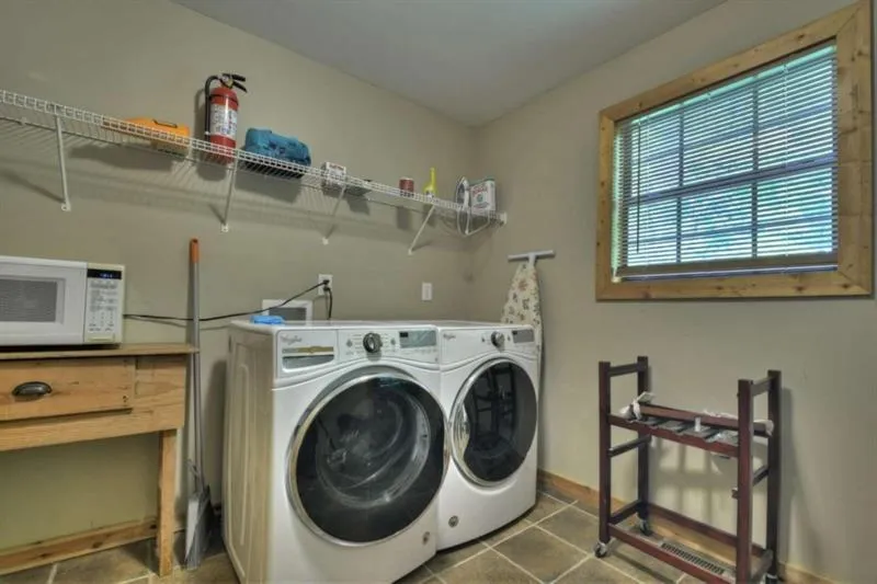 67 Lakeshore Drive Blairsville, GA 30512