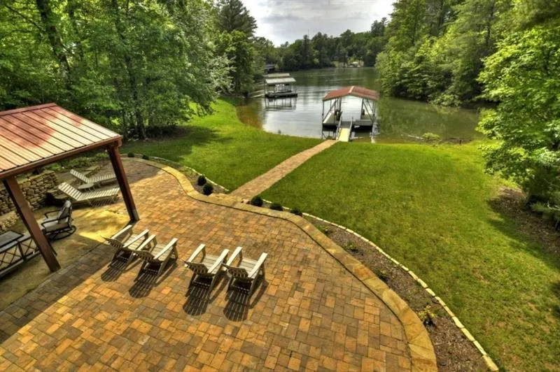 67 Lakeshore Drive Blairsville, GA 30512