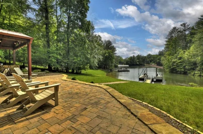 67 Lakeshore Drive Blairsville, GA 30512