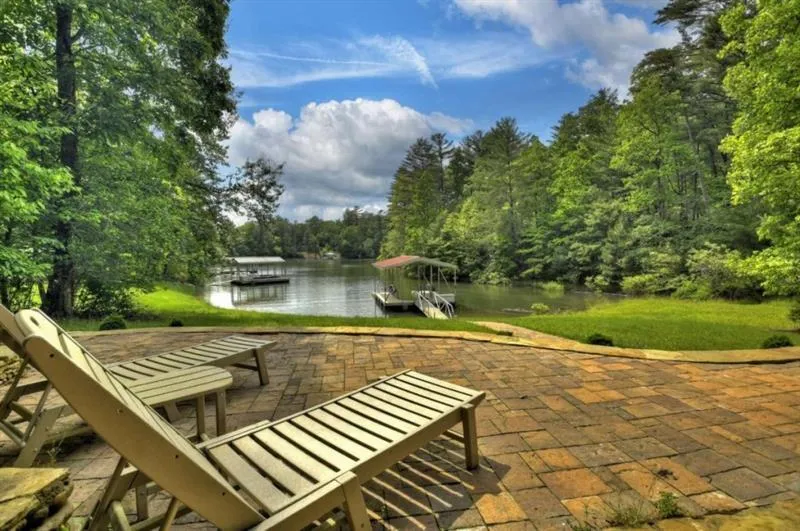 67 Lakeshore Drive Blairsville, GA 30512