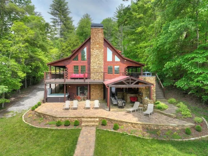 67 Lakeshore Drive Blairsville, GA 30512