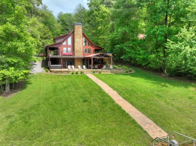 67 Lakeshore Drive Blairsville, GA 30512