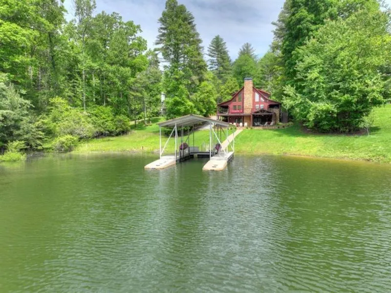 67 Lakeshore Drive Blairsville, GA 30512