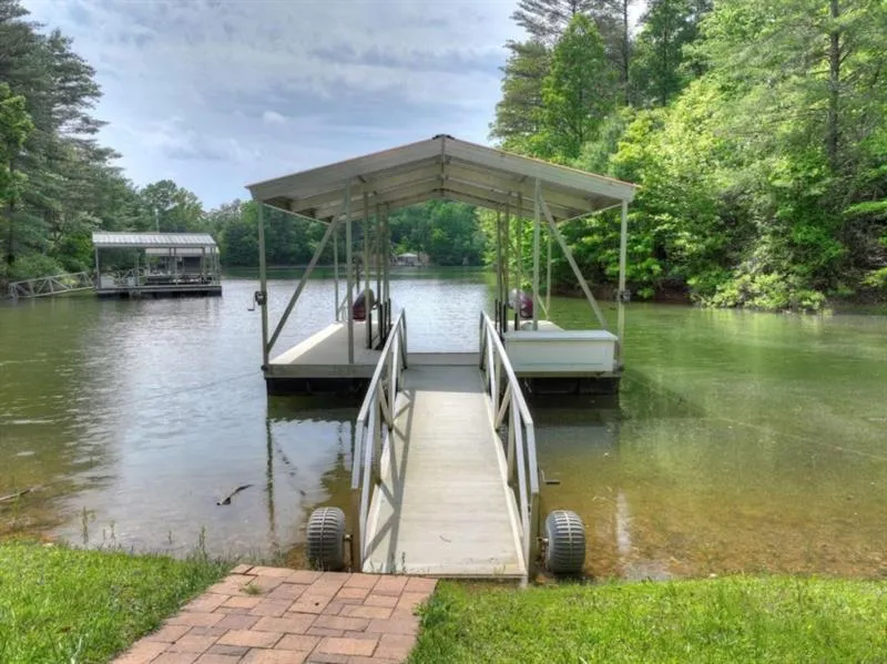 67 Lakeshore Drive Blairsville, GA 30512