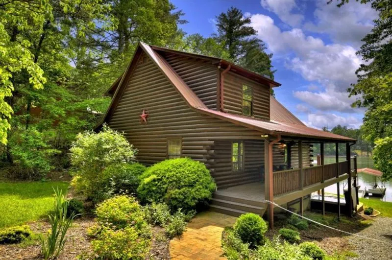 67 Lakeshore Drive Blairsville, GA 30512