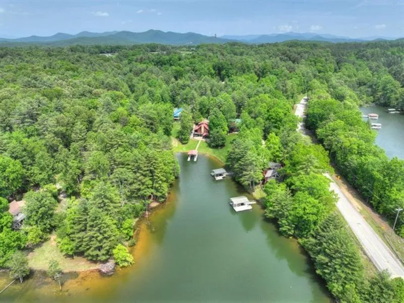 67 Lakeshore Drive Blairsville, GA 30512