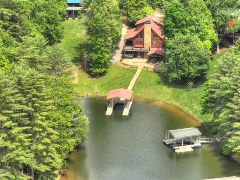 67 Lakeshore Drive Blairsville, GA 30512