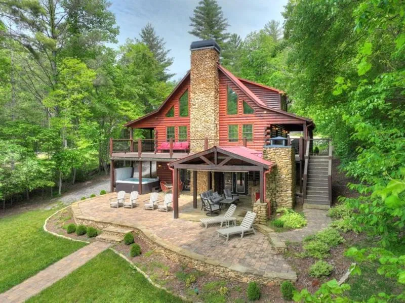 67 Lakeshore Drive Blairsville, GA 30512