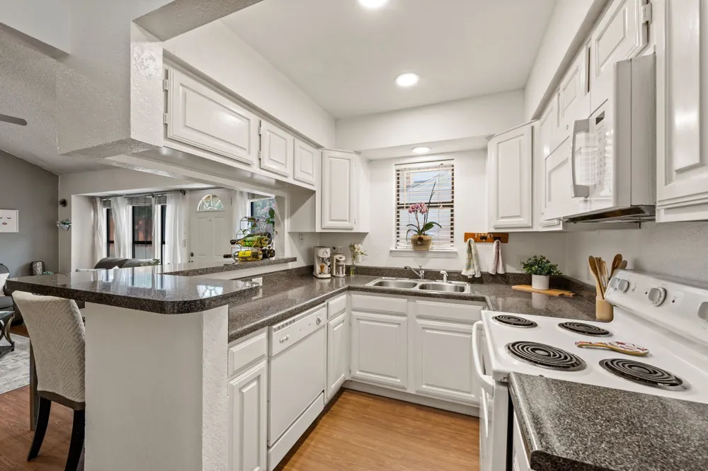 2541 Shady Ridge Drive #C Bedford, TX 76021