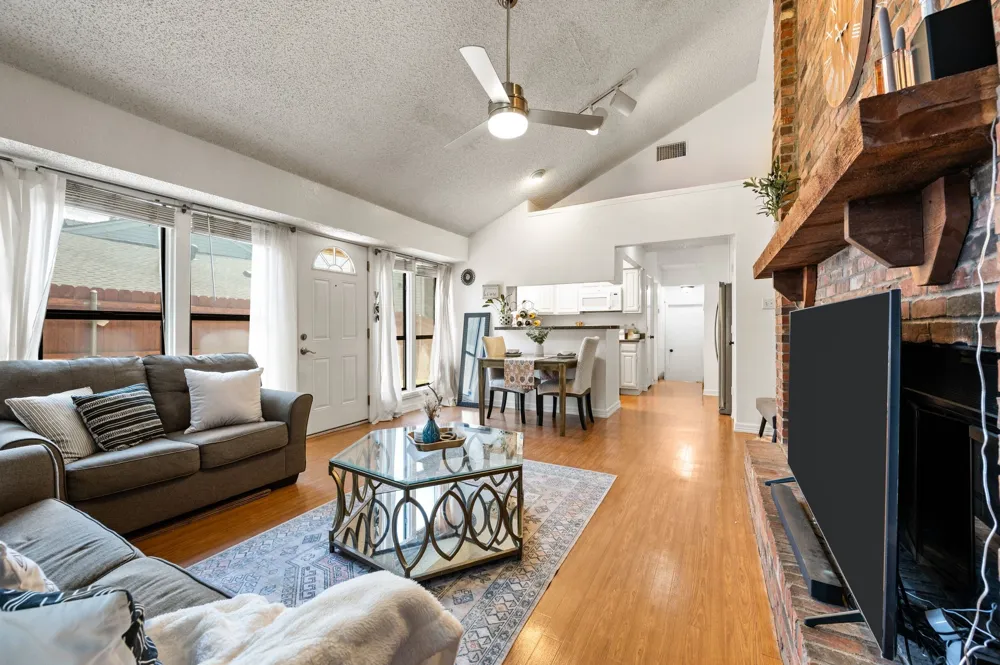 2541 Shady Ridge Drive #C Bedford, TX 76021