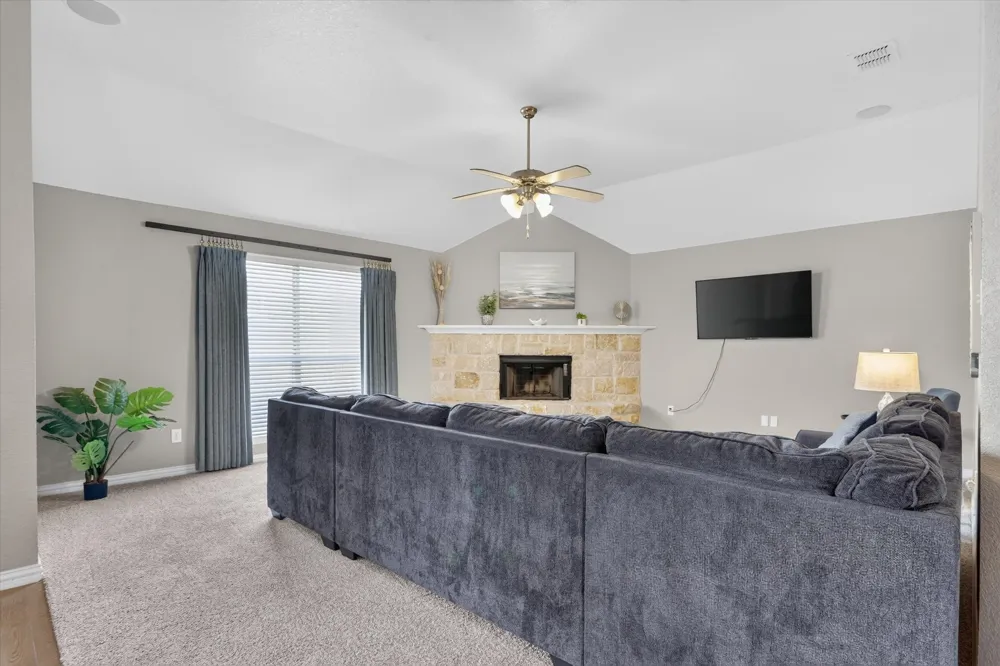 6829 Cheatham Drive Watauga, TX 76148