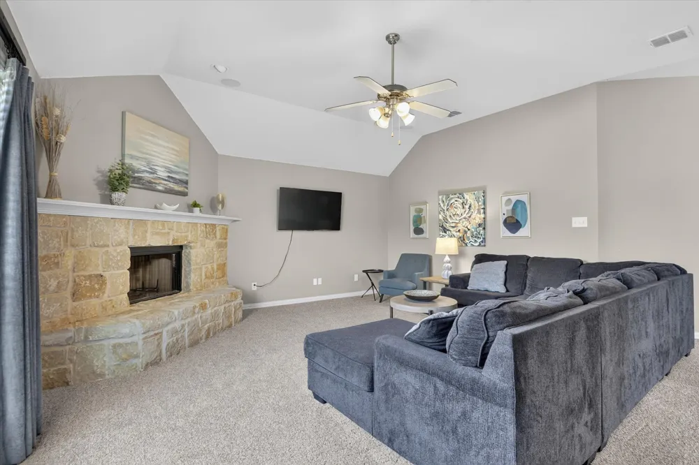 6829 Cheatham Drive Watauga, TX 76148