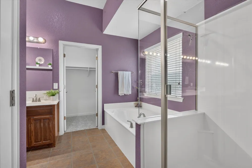 6829 Cheatham Drive Watauga, TX 76148