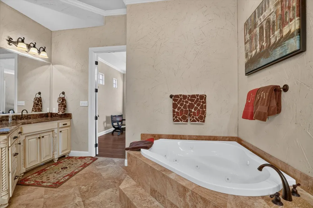 100 Canyon Ridge Trail Aledo, TX 76008