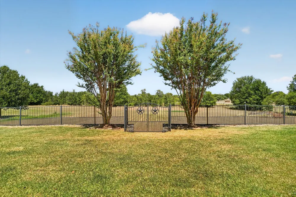 100 Canyon Ridge Trail Aledo, TX 76008