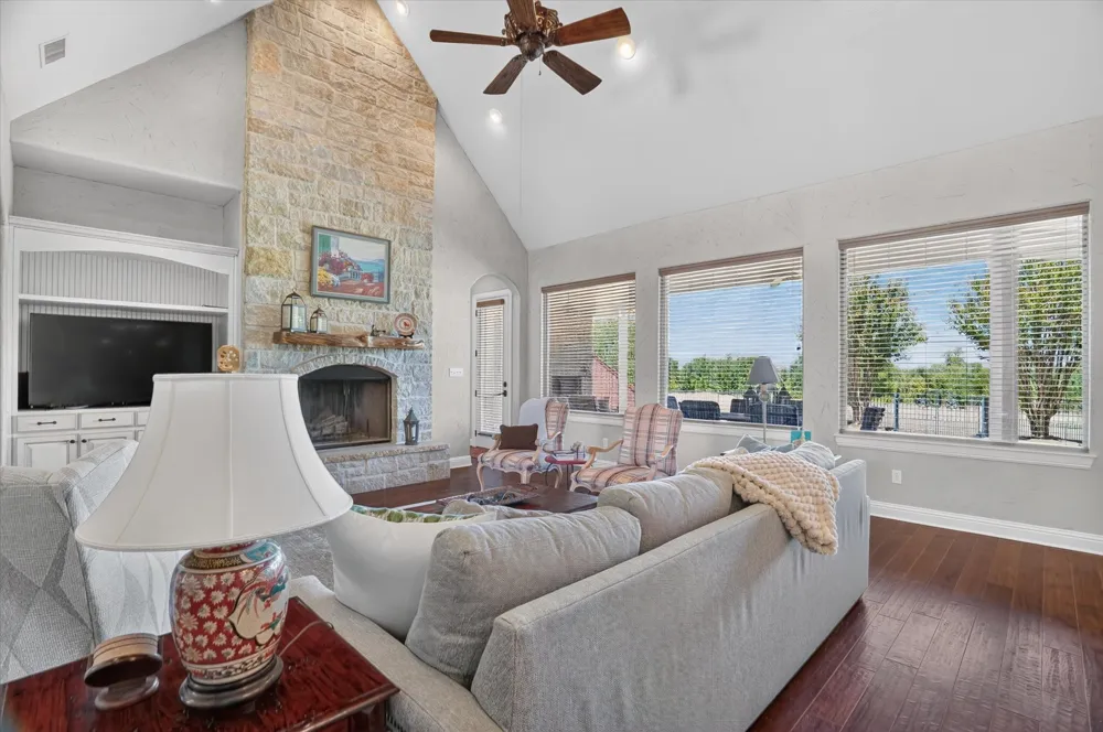 100 Canyon Ridge Trail Aledo, TX 76008